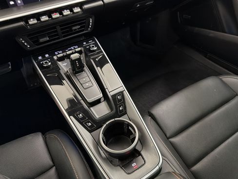 Certified 2025 Porsche 911 Carrera RWD image 16
