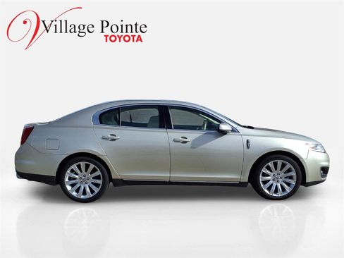 Used 2011 Lincoln MKS image 6