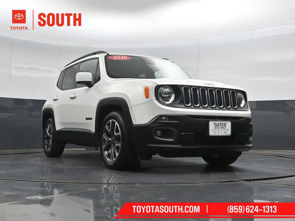 Used 2016 Jeep Renegade Latitude w/ Safety & Security Group FWD image 37