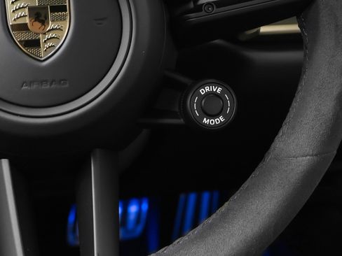 Certified 2025 Porsche 911 Turbo AWD/4WD image 59