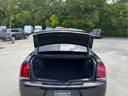 Used 2018 Chrysler 300 Touring w/ Sport Appearance Package RWD image 37