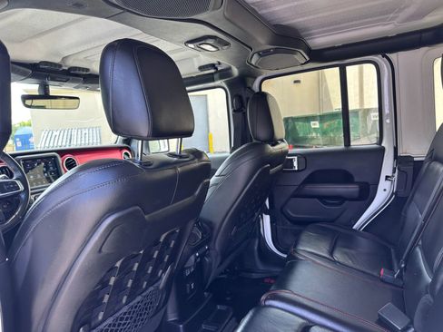 Used 2018 Jeep Wrangler Unlimited Rubicon AWD/4WD image 10