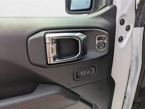 New 2025 Jeep Wrangler Rubicon w/ XTREMEE 35" Tire Package image 14