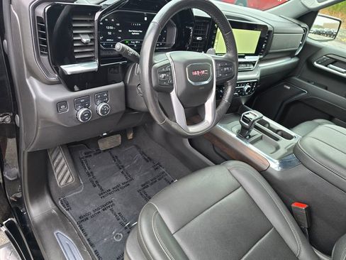 Used 2023 GMC Sierra 1500 SLT w/ SLT Convenience Package AWD/4WD image 25