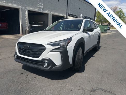 Used 2025 Subaru Outback Onyx Edition XT w/ Popular Package #2 AWD/4WD image 3