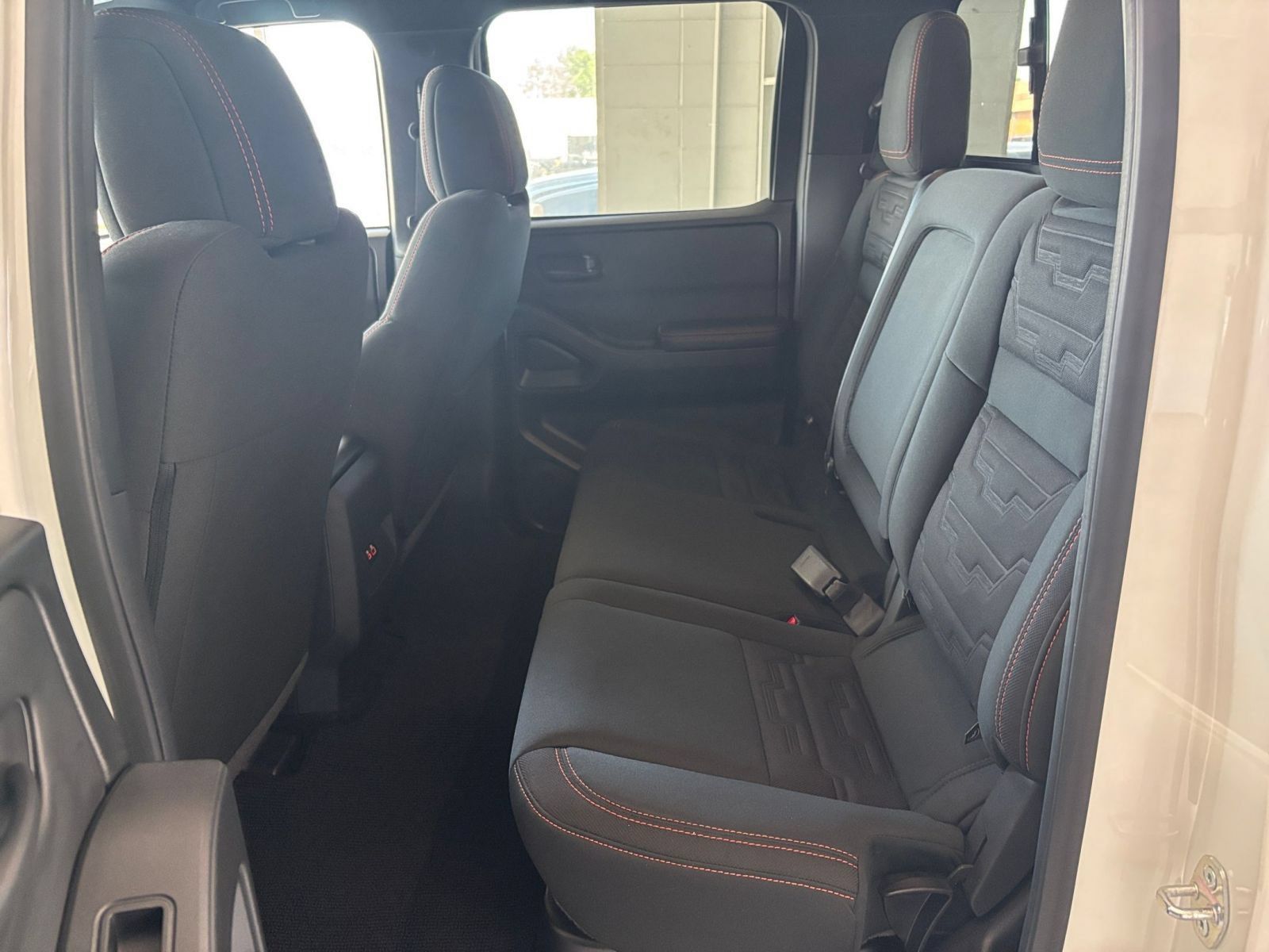 Used 2026 Nissan Frontier PRO-4X AWD/4WD image 26