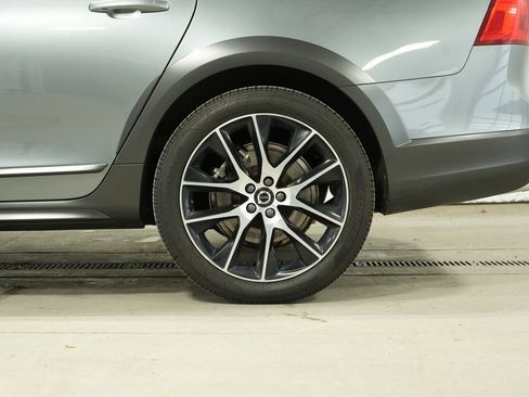 Used 2020 Volvo V90 T6 Cross Country w/ Protection Package Premier image 37