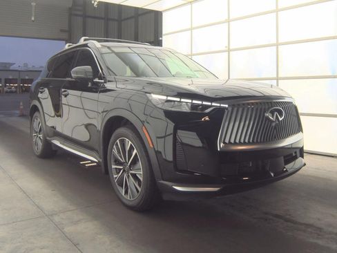 Certified 2026 INFINITI QX60 Luxe w/ Cargo Package FWD image 2