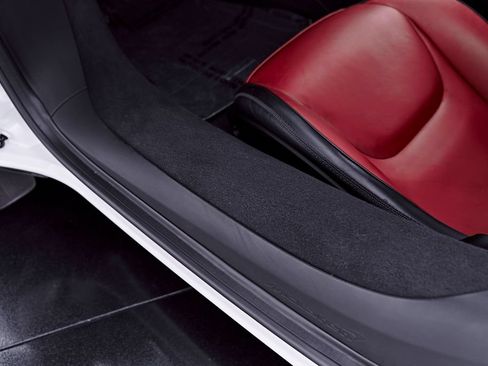 Used 2024 McLaren Artura RWD image 53