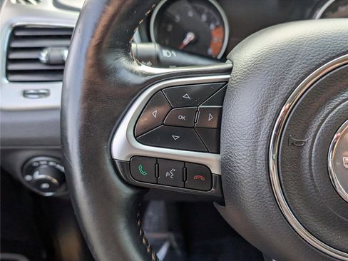 Used 2019 Jeep Compass Latitude w/ Popular Equipment Group image 21