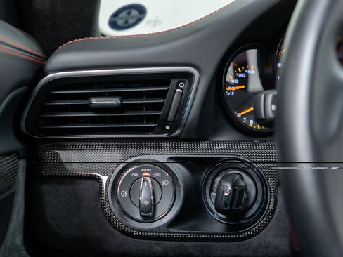 Used 2018 Porsche 911 GT3 RWD image 23