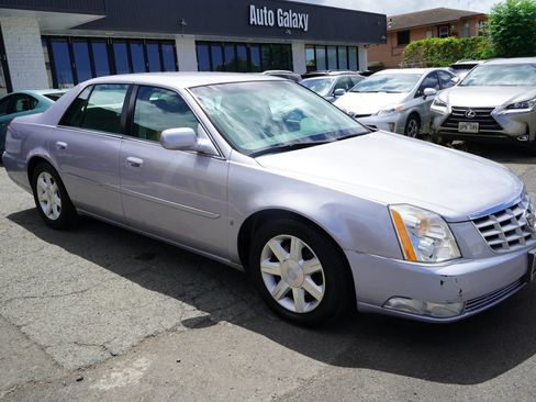 Used 2006 Cadillac DTS FWD image 3