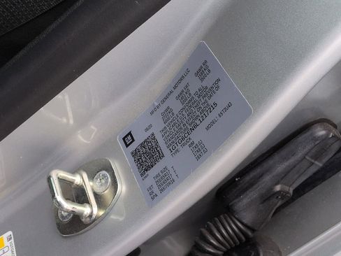 Used 2020 GMC Canyon SLE w/ SLE Convenience Package image 32