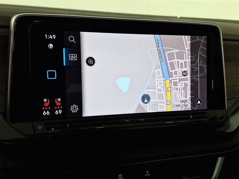 Used 2024 Volkswagen Atlas SEL Premium R-Line image 3