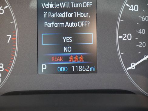 Used 2024 Toyota Corolla Cross LE FWD image 25