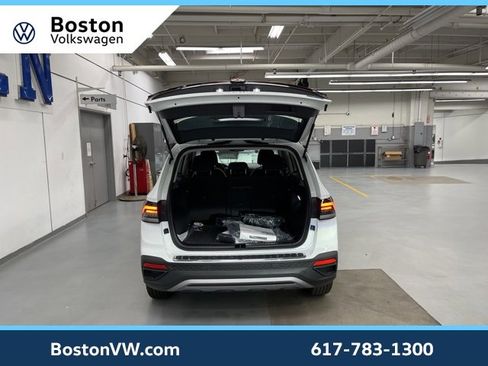 New 2026 Volkswagen Taos S image 9