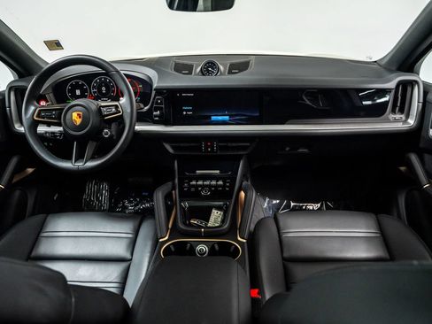 Certified 2026 Porsche Cayenne Coupe AWD/4WD image 23