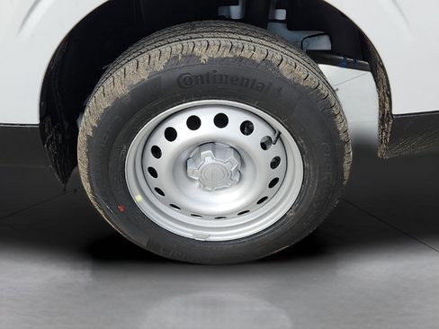 New 2026 Ford Maverick XL image 5