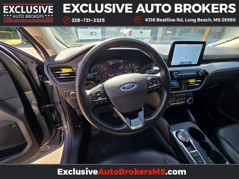 Used 2022 Ford Escape SEL image 26