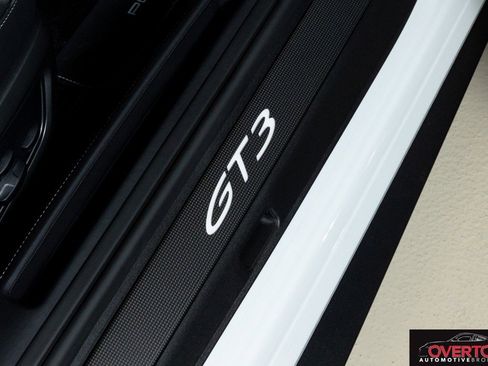 Used 2024 Porsche 911 GT3 image 24