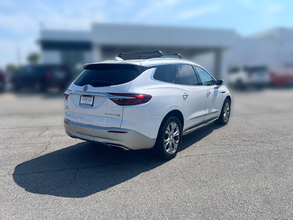 Used 2018 Buick Enclave Avenir w/ Avenir Technology Package AWD/4WD image 8