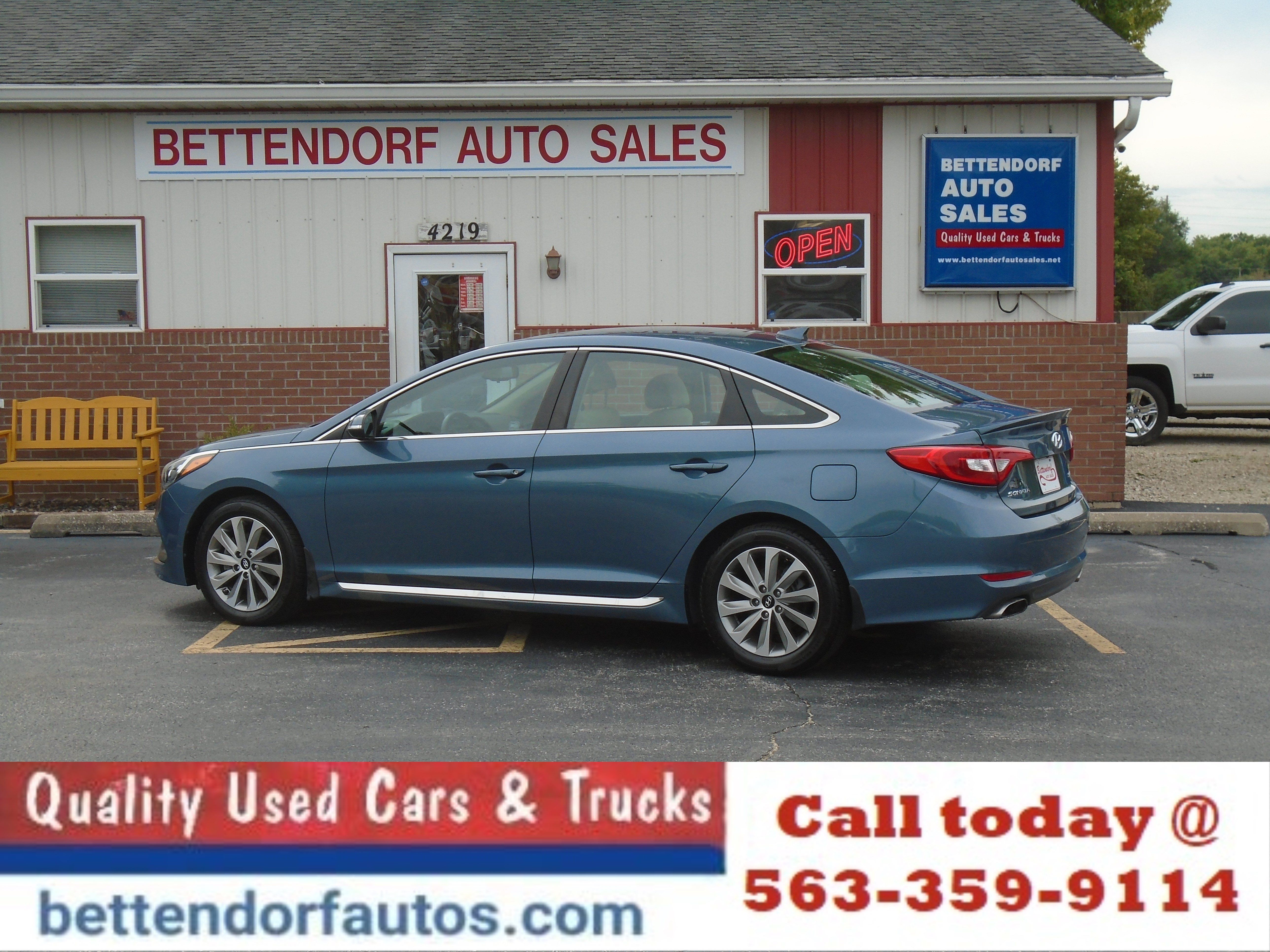Used 2017 Hyundai Sonata Sport FWD image 2