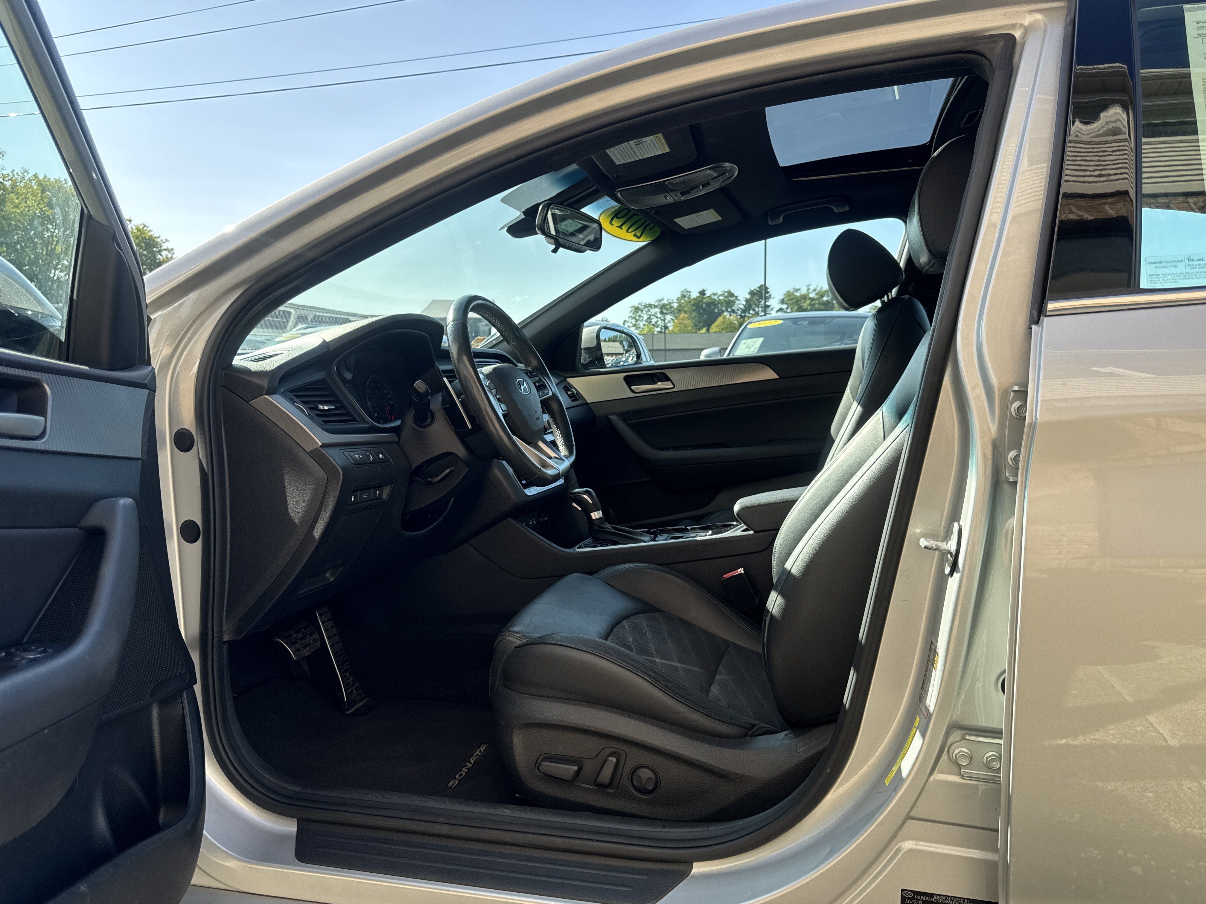 Used 2019 Hyundai Sonata Sport w/ Tech Package 03 FWD image 13