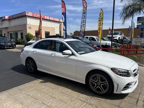 Used 2020 Mercedes-Benz C 300 4MATIC Sedan image 11