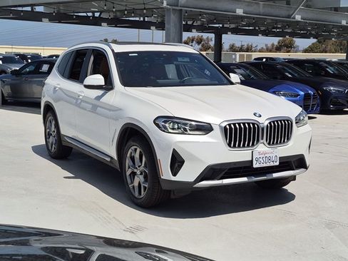 Used 2023 BMW X3 sDrive30i w/ Premium Package RWD image 3