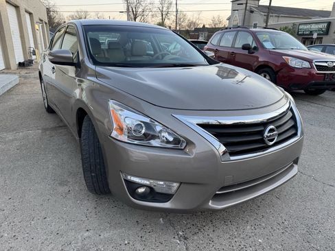 Used 2015 Nissan Altima 2.5 SL w/ Technology Package image 10