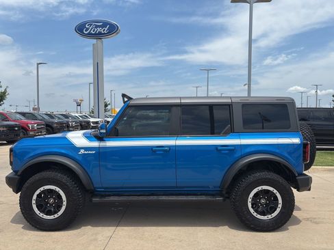 Used 2023 Ford Bronco Outer Banks w/ Sasquatch Package AWD/4WD image 2