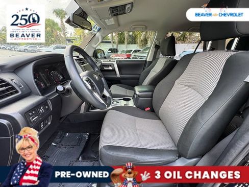 Used 2022 Toyota 4Runner SR5 RWD image 13