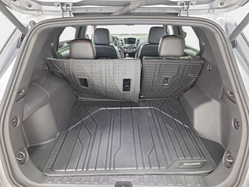 Used 2023 Chevrolet Equinox RS FWD image 34