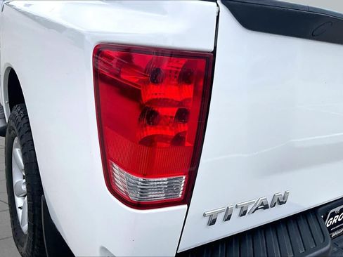 Used 2013 Nissan Titan SV w/ SV Value Truck Pkg AWD/4WD image 27
