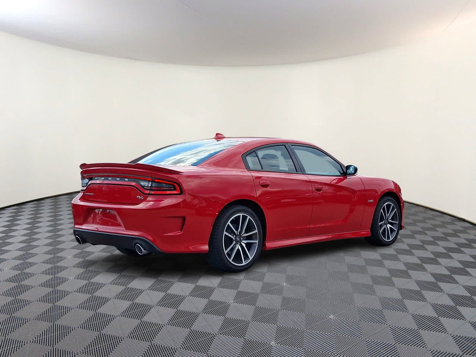Used 2023 Dodge Charger R/T w/ Plus Group RWD image 5