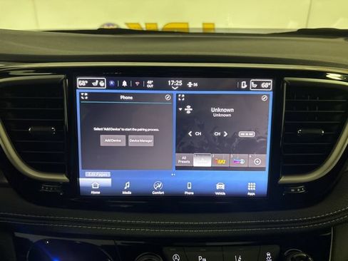 New 2026 Chrysler Pacifica Select AWD/4WD image 29