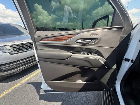 Used 2023 Cadillac Escalade Premium Luxury w/ LPO, Radiant Package AWD/4WD image 11