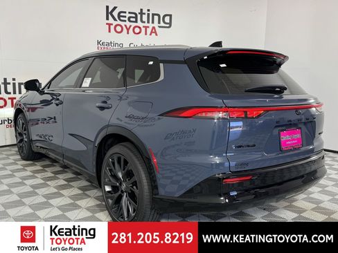 New 2025 Toyota Crown Signia image 10