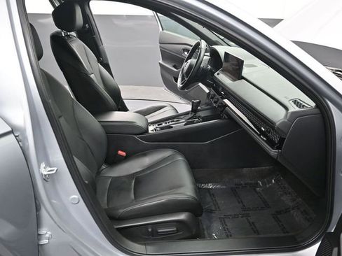 Used 2023 Honda Accord Sport image 12