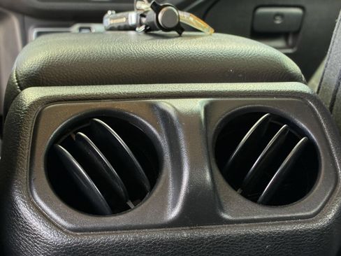 Used 2025 Jeep Wrangler Unlimited Sport AWD/4WD image 22