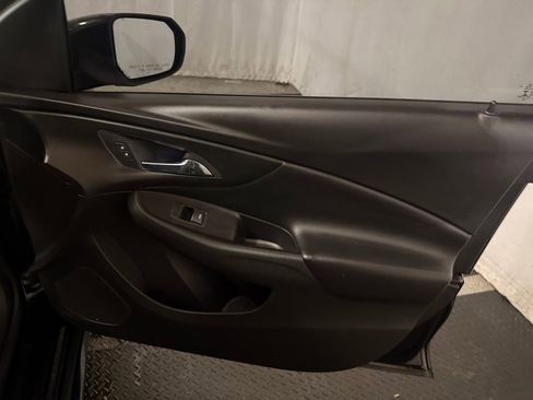 Used 2017 Chevrolet Volt LT image 29