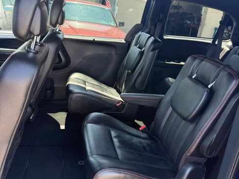 Used 2019 Dodge Grand Caravan GT FWD image 16