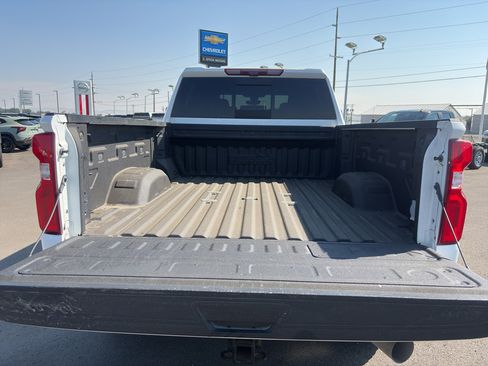 Used 2023 Chevrolet Silverado 2500 High Country w/ Z71 Off-Road Package AWD/4WD image 10