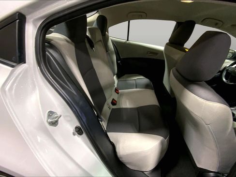 Used 2024 Toyota Corolla LE FWD image 20