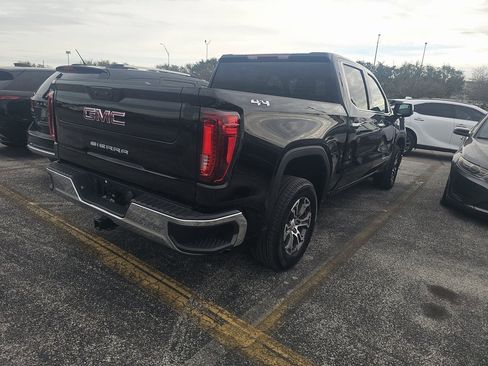 Used 2026 GMC Sierra 1500 SLT image 2