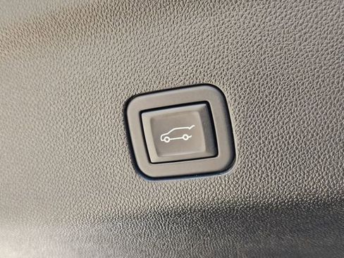 Certified 2025 Cadillac Escalade Sport w/ Touring Package image 28