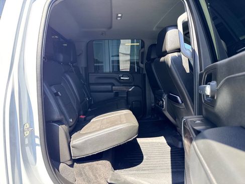 Used 2023 GMC Sierra 3500 Denali AWD/4WD image 40