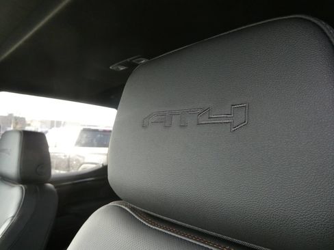 New 2026 GMC Sierra 1500 AT4 w/ AT4 Premium Package AWD/4WD image 43