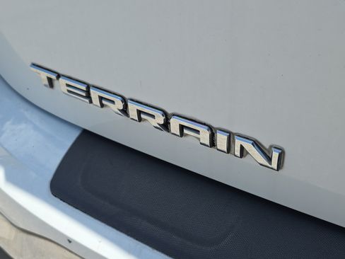 Used 2017 GMC Terrain SLE FWD image 10