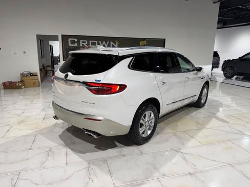 Used 2018 Buick Enclave Essence FWD image 7